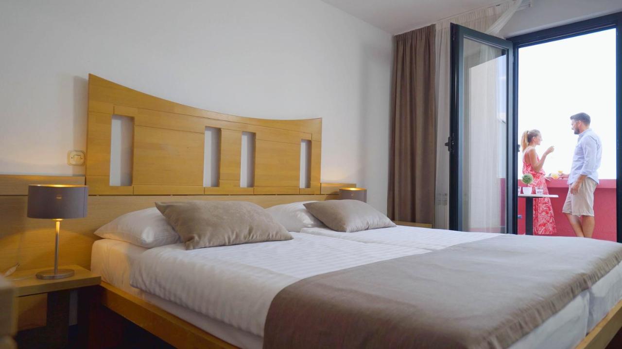 Veya Maradiso Hotel By Aminess Njivice Esterno foto