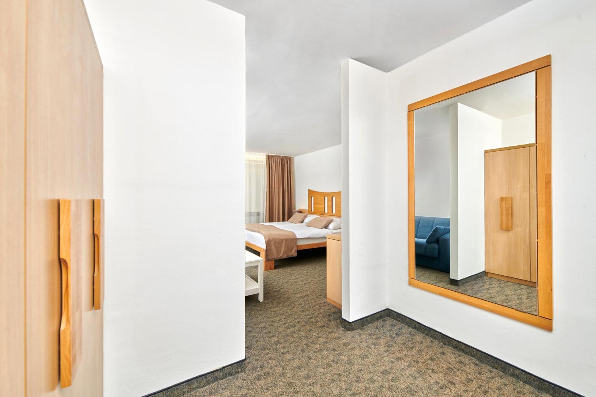Veya Maradiso Hotel By Aminess Njivice Esterno foto