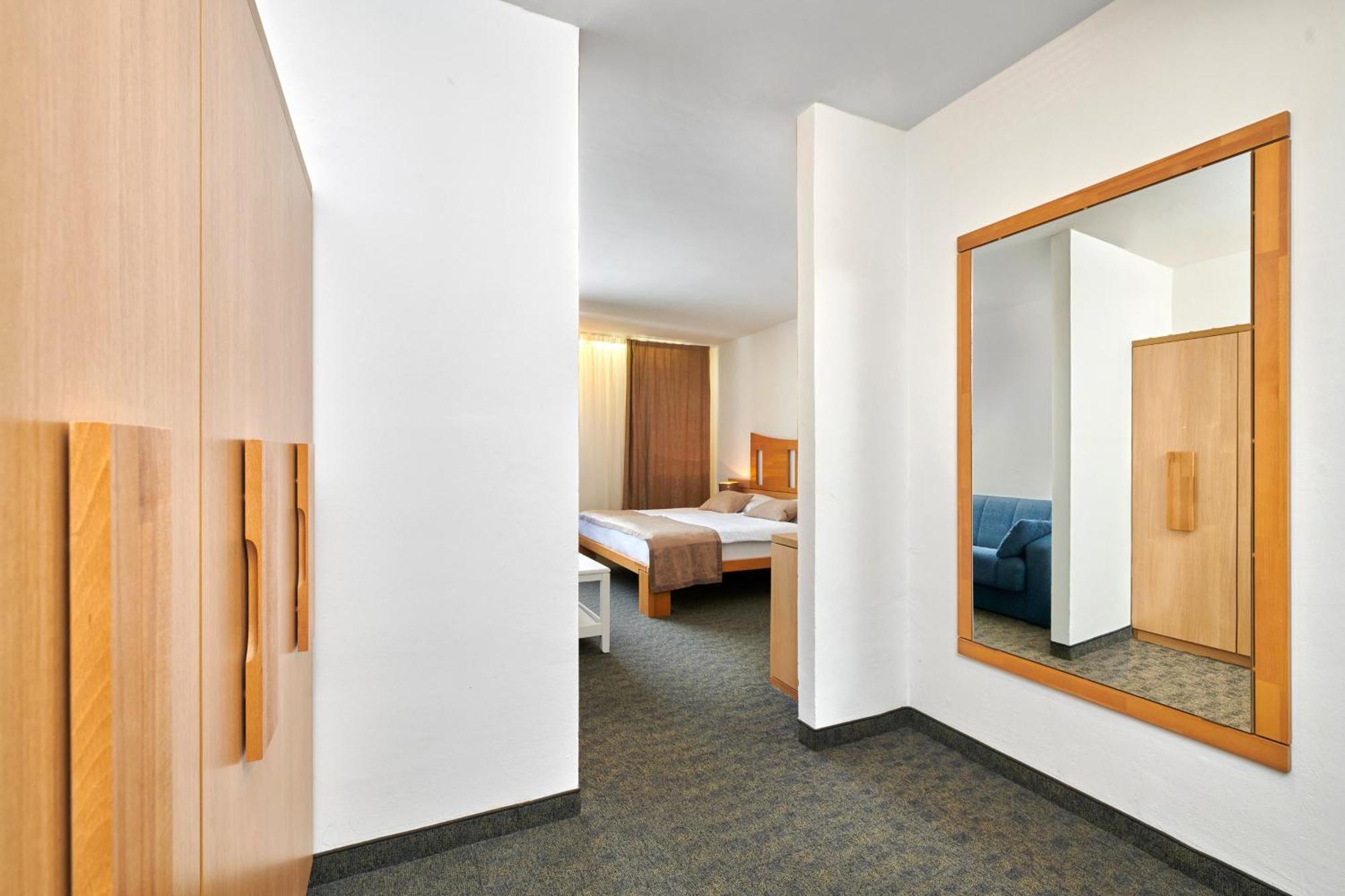 Veya Maradiso Hotel By Aminess Njivice Esterno foto